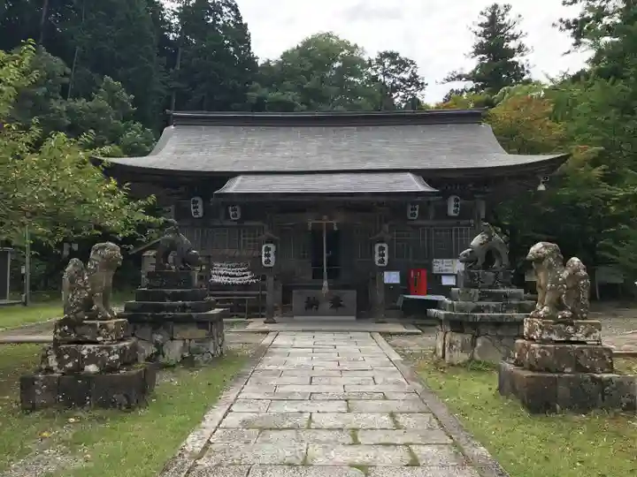養父神社の本殿・本堂