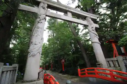 馬橋稲荷神社の鳥居