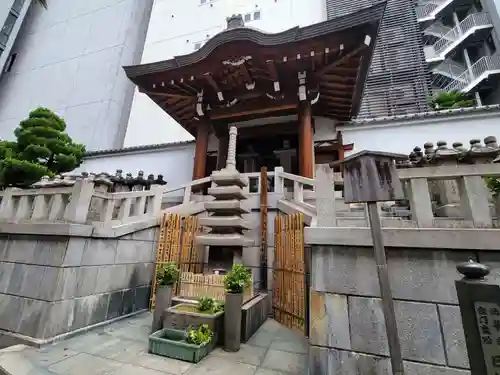 本能寺の末社