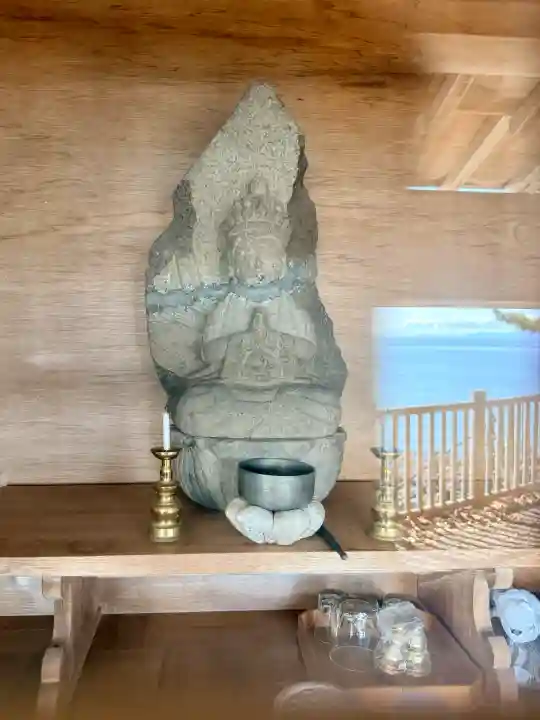 小谷石大明神の{uncategorized: "未分類", other: "その他", undefined: "問題あり", building: "その他建物", grave: "お墓", sacred_gate: "鳥居", guardian: "狛犬", statue: "像", buddha: "仏像", history: "歴史", nature: "自然", garden: "庭園", animal: "動物", pagoda: "塔", temizu: "手水舎", mountain_gate: "山門・神門", sanctuary: "本殿・本堂", subordinate: "末社・摂社", art: "芸術", scenery: "景色", jizo: "地蔵", ema: "絵馬", goshuin: "御朱印", omikuji: "おみくじ", items: "授与品その他", amulet: "お守り", goshuincho: "御朱印帳", eats: "食事", festival: "お祭り", votive_dance: "神楽", shichigosan: "七五三参", wedding: "結婚式", experience: "体験その他", initially: "初詣", around: "周辺", anti_infection: "感染症対策"}