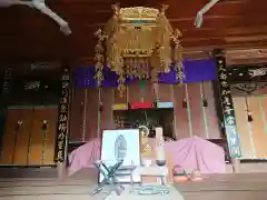 清涼寺の本殿