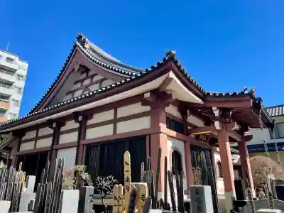 龍閑寺の{uncategorized: "未分類", other: "その他", undefined: "問題あり", building: "その他建物", grave: "お墓", sacred_gate: "鳥居", guardian: "狛犬", statue: "像", buddha: "仏像", history: "歴史", nature: "自然", garden: "庭園", animal: "動物", pagoda: "塔", temizu: "手水舎", mountain_gate: "山門・神門", sanctuary: "本殿・本堂", subordinate: "末社・摂社", art: "芸術", scenery: "景色", jizo: "地蔵", ema: "絵馬", goshuin: "御朱印", omikuji: "おみくじ", items: "授与品その他", amulet: "お守り", goshuincho: "御朱印帳", eats: "食事", festival: "お祭り", votive_dance: "神楽", shichigosan: "七五三参", wedding: "結婚式", experience: "体験その他", initially: "初詣", around: "周辺", anti_infection: "感染症対策"}
