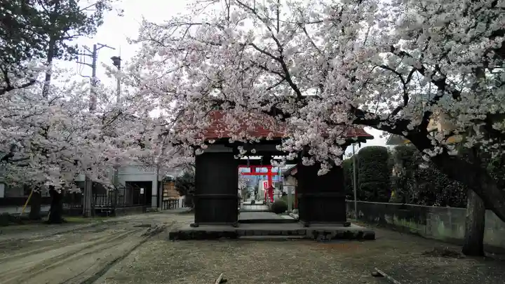 石和八幡宮(官知物部神社)の山門・神門