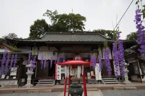 寺岡山元三大師の本殿・本堂