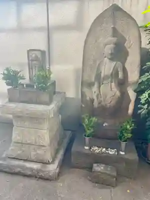 盛泰寺の{uncategorized: "未分類", other: "その他", undefined: "問題あり", building: "その他建物", grave: "お墓", sacred_gate: "鳥居", guardian: "狛犬", statue: "像", buddha: "仏像", history: "歴史", nature: "自然", garden: "庭園", animal: "動物", pagoda: "塔", temizu: "手水舎", mountain_gate: "山門・神門", sanctuary: "本殿・本堂", subordinate: "末社・摂社", art: "芸術", scenery: "景色", jizo: "地蔵", ema: "絵馬", goshuin: "御朱印", omikuji: "おみくじ", items: "授与品その他", amulet: "お守り", goshuincho: "御朱印帳", eats: "食事", festival: "お祭り", votive_dance: "神楽", shichigosan: "七五三参", wedding: "結婚式", experience: "体験その他", initially: "初詣", around: "周辺", anti_infection: "感染症対策"}