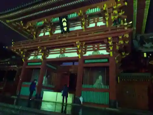 鶴岡八幡宮の山門・神門