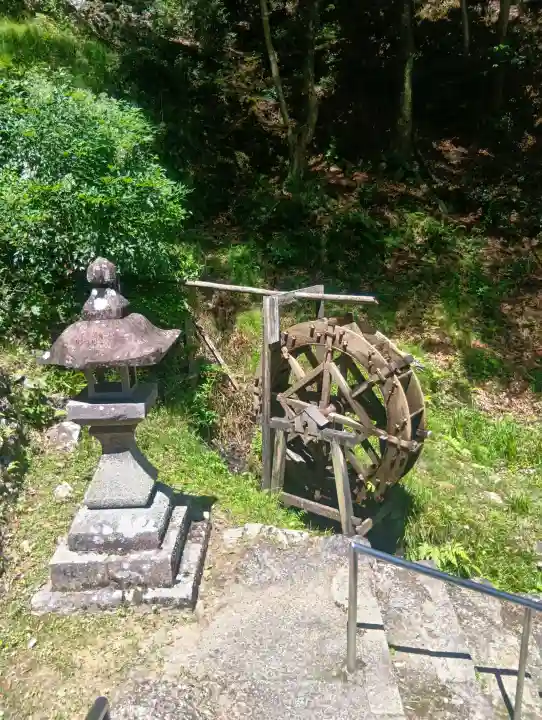 日龍峯寺(高澤観音)(美濃清水)の{uncategorized: "未分類", other: "その他", undefined: "問題あり", building: "その他建物", grave: "お墓", sacred_gate: "鳥居", guardian: "狛犬", statue: "像", buddha: "仏像", history: "歴史", nature: "自然", garden: "庭園", animal: "動物", pagoda: "塔", temizu: "手水舎", mountain_gate: "山門・神門", sanctuary: "本殿・本堂", subordinate: "末社・摂社", art: "芸術", scenery: "景色", jizo: "地蔵", ema: "絵馬", goshuin: "御朱印", omikuji: "おみくじ", items: "授与品その他", amulet: "お守り", goshuincho: "御朱印帳", eats: "食事", festival: "お祭り", votive_dance: "神楽", shichigosan: "七五三参", wedding: "結婚式", experience: "体験その他", initially: "初詣", around: "周辺", anti_infection: "感染症対策"}