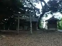 神明社の鳥居