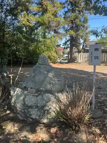 熊川神社の{uncategorized: "未分類", other: "その他", undefined: "問題あり", building: "その他建物", grave: "お墓", sacred_gate: "鳥居", guardian: "狛犬", statue: "像", buddha: "仏像", history: "歴史", nature: "自然", garden: "庭園", animal: "動物", pagoda: "塔", temizu: "手水舎", mountain_gate: "山門・神門", sanctuary: "本殿・本堂", subordinate: "末社・摂社", art: "芸術", scenery: "景色", jizo: "地蔵", ema: "絵馬", goshuin: "御朱印", omikuji: "おみくじ", items: "授与品その他", amulet: "お守り", goshuincho: "御朱印帳", eats: "食事", festival: "お祭り", votive_dance: "神楽", shichigosan: "七五三参", wedding: "結婚式", experience: "体験その他", initially: "初詣", around: "周辺", anti_infection: "感染症対策"}