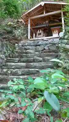 丹生川上神社(中社)の末社・摂社