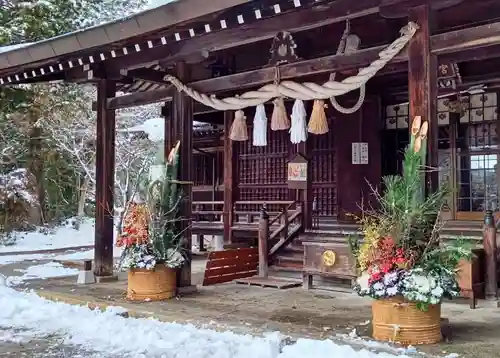 船川八幡宮の本殿・本堂