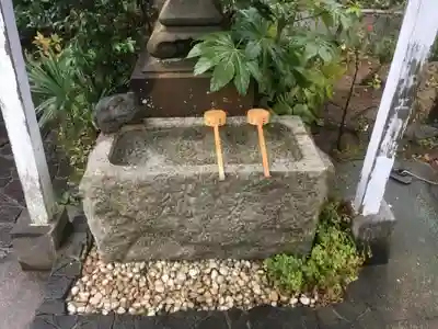 横浜御嶽神社の手水舎