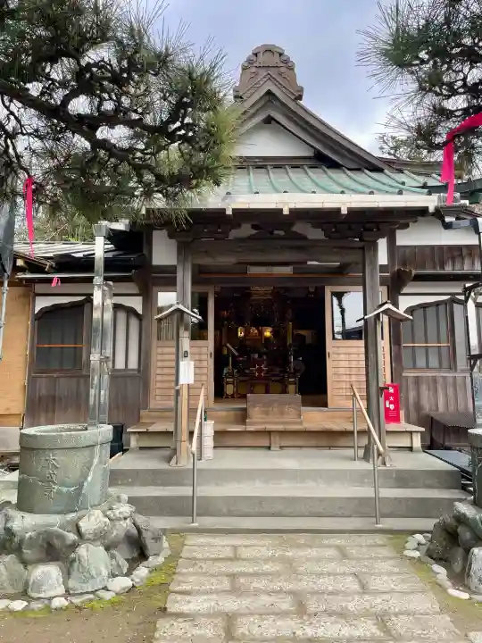 本成寺の{uncategorized: "未分類", other: "その他", undefined: "問題あり", building: "その他建物", grave: "お墓", sacred_gate: "鳥居", guardian: "狛犬", statue: "像", buddha: "仏像", history: "歴史", nature: "自然", garden: "庭園", animal: "動物", pagoda: "塔", temizu: "手水舎", mountain_gate: "山門・神門", sanctuary: "本殿・本堂", subordinate: "末社・摂社", art: "芸術", scenery: "景色", jizo: "地蔵", ema: "絵馬", goshuin: "御朱印", omikuji: "おみくじ", items: "授与品その他", amulet: "お守り", goshuincho: "御朱印帳", eats: "食事", festival: "お祭り", votive_dance: "神楽", shichigosan: "七五三参", wedding: "結婚式", experience: "体験その他", initially: "初詣", around: "周辺", anti_infection: "感染症対策"}