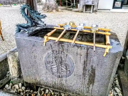 伊賀八幡宮の手水舎