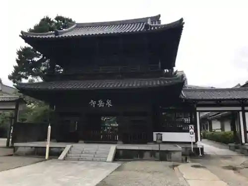 泉岳寺の山門・神門