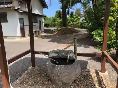 国片主神社の手水