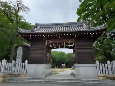 泊神社の山門・神門