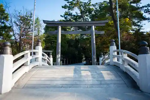 寒川神社の鳥居