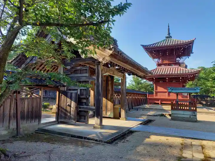本成寺の山門・神門