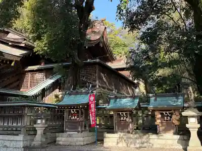 竈山神社の{uncategorized: "未分類", other: "その他", undefined: "問題あり", building: "その他建物", grave: "お墓", sacred_gate: "鳥居", guardian: "狛犬", statue: "像", buddha: "仏像", history: "歴史", nature: "自然", garden: "庭園", animal: "動物", pagoda: "塔", temizu: "手水舎", mountain_gate: "山門・神門", sanctuary: "本殿・本堂", subordinate: "末社・摂社", art: "芸術", scenery: "景色", jizo: "地蔵", ema: "絵馬", goshuin: "御朱印", omikuji: "おみくじ", items: "授与品その他", amulet: "お守り", goshuincho: "御朱印帳", eats: "食事", festival: "お祭り", votive_dance: "神楽", shichigosan: "七五三参", wedding: "結婚式", experience: "体験その他", initially: "初詣", around: "周辺", anti_infection: "感染症対策"}