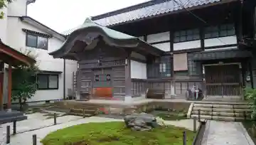 月心寺の本殿・本堂