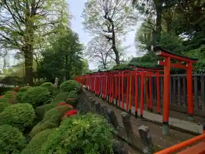 根津神社の{uncategorized: "未分類", other: "その他", undefined: "問題あり", building: "その他建物", grave: "お墓", sacred_gate: "鳥居", guardian: "狛犬", statue: "像", buddha: "仏像", history: "歴史", nature: "自然", garden: "庭園", animal: "動物", pagoda: "塔", temizu: "手水舎", mountain_gate: "山門・神門", sanctuary: "本殿・本堂", subordinate: "末社・摂社", art: "芸術", scenery: "景色", jizo: "地蔵", ema: "絵馬", goshuin: "御朱印", omikuji: "おみくじ", items: "授与品その他", amulet: "お守り", goshuincho: "御朱印帳", eats: "食事", festival: "お祭り", votive_dance: "神楽", shichigosan: "七五三参", wedding: "結婚式", experience: "体験その他", initially: "初詣", around: "周辺", anti_infection: "感染症対策"}