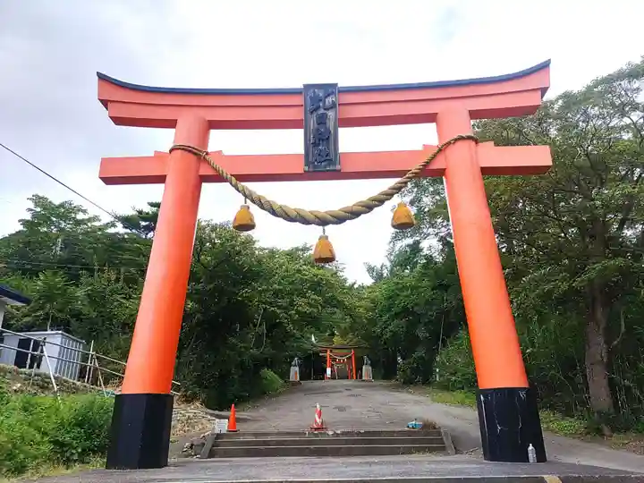 虻田神社の鳥居