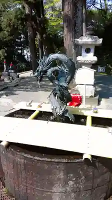 成相寺の手水舎