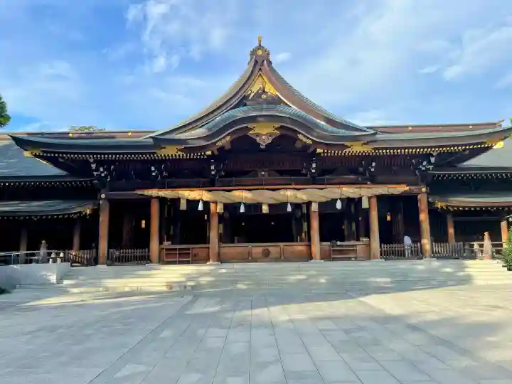 寒川神社の{uncategorized: "未分類", other: "その他", undefined: "問題あり", building: "その他建物", grave: "お墓", sacred_gate: "鳥居", guardian: "狛犬", statue: "像", buddha: "仏像", history: "歴史", nature: "自然", garden: "庭園", animal: "動物", pagoda: "塔", temizu: "手水舎", mountain_gate: "山門・神門", sanctuary: "本殿・本堂", subordinate: "末社・摂社", art: "芸術", scenery: "景色", jizo: "地蔵", ema: "絵馬", goshuin: "御朱印", omikuji: "おみくじ", items: "授与品その他", amulet: "お守り", goshuincho: "御朱印帳", eats: "食事", festival: "お祭り", votive_dance: "神楽", shichigosan: "七五三参", wedding: "結婚式", experience: "体験その他", initially: "初詣", around: "周辺", anti_infection: "感染症対策"}