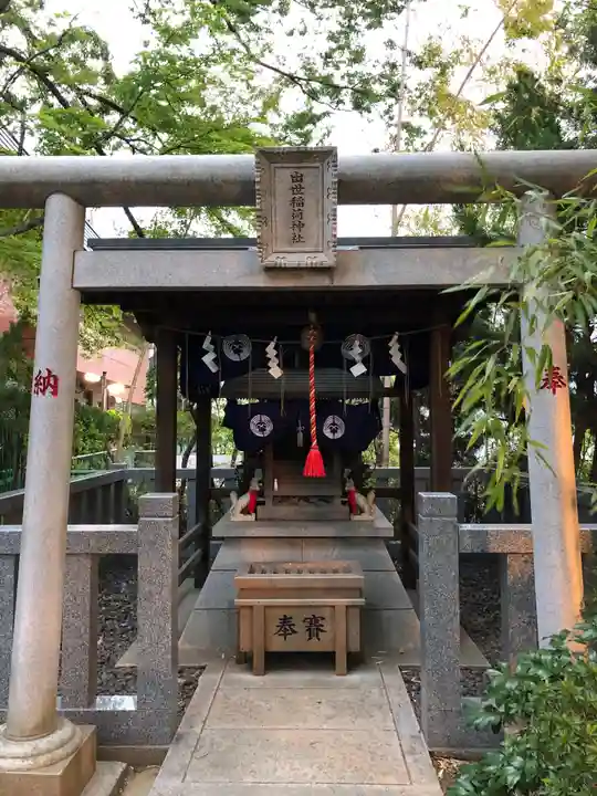 市谷亀岡八幡宮の末社・摂社