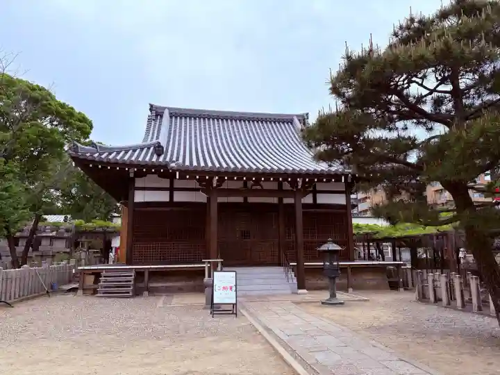 葛井寺の{uncategorized: "未分類", other: "その他", undefined: "問題あり", building: "その他建物", grave: "お墓", sacred_gate: "鳥居", guardian: "狛犬", statue: "像", buddha: "仏像", history: "歴史", nature: "自然", garden: "庭園", animal: "動物", pagoda: "塔", temizu: "手水舎", mountain_gate: "山門・神門", sanctuary: "本殿・本堂", subordinate: "末社・摂社", art: "芸術", scenery: "景色", jizo: "地蔵", ema: "絵馬", goshuin: "御朱印", omikuji: "おみくじ", items: "授与品その他", amulet: "お守り", goshuincho: "御朱印帳", eats: "食事", festival: "お祭り", votive_dance: "神楽", shichigosan: "七五三参", wedding: "結婚式", experience: "体験その他", initially: "初詣", around: "周辺", anti_infection: "感染症対策"}