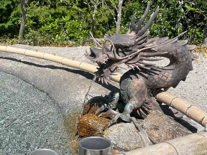 鏡山稲荷神社の手水舎