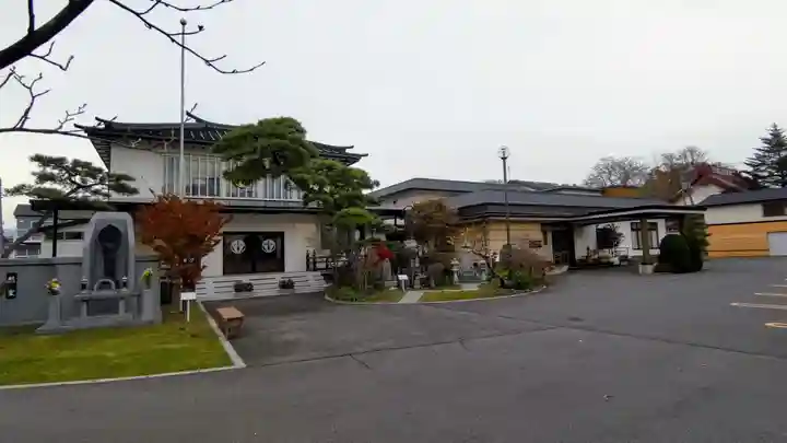 湯川寺 の本殿・本堂