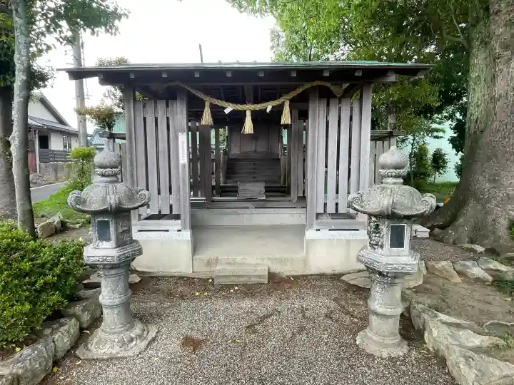 野村神社の{uncategorized: "未分類", other: "その他", undefined: "問題あり", building: "その他建物", grave: "お墓", sacred_gate: "鳥居", guardian: "狛犬", statue: "像", buddha: "仏像", history: "歴史", nature: "自然", garden: "庭園", animal: "動物", pagoda: "塔", temizu: "手水舎", mountain_gate: "山門・神門", sanctuary: "本殿・本堂", subordinate: "末社・摂社", art: "芸術", scenery: "景色", jizo: "地蔵", ema: "絵馬", goshuin: "御朱印", omikuji: "おみくじ", items: "授与品その他", amulet: "お守り", goshuincho: "御朱印帳", eats: "食事", festival: "お祭り", votive_dance: "神楽", shichigosan: "七五三参", wedding: "結婚式", experience: "体験その他", initially: "初詣", around: "周辺", anti_infection: "感染症対策"}