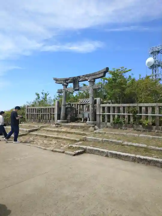 彌彦神社奥宮(御神廟)(新潟県)