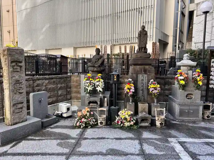 赤坂不動尊威徳寺(東京都)