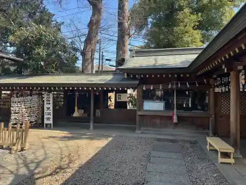鳩ヶ谷氷川神社の{uncategorized: "未分類", other: "その他", undefined: "問題あり", building: "その他建物", grave: "お墓", sacred_gate: "鳥居", guardian: "狛犬", statue: "像", buddha: "仏像", history: "歴史", nature: "自然", garden: "庭園", animal: "動物", pagoda: "塔", temizu: "手水舎", mountain_gate: "山門・神門", sanctuary: "本殿・本堂", subordinate: "末社・摂社", art: "芸術", scenery: "景色", jizo: "地蔵", ema: "絵馬", goshuin: "御朱印", omikuji: "おみくじ", items: "授与品その他", amulet: "お守り", goshuincho: "御朱印帳", eats: "食事", festival: "お祭り", votive_dance: "神楽", shichigosan: "七五三参", wedding: "結婚式", experience: "体験その他", initially: "初詣", around: "周辺", anti_infection: "感染症対策"}