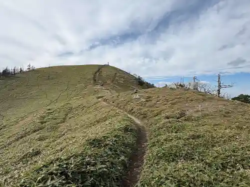 劔山本宮宝蔵石神社(徳島県)
