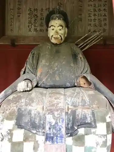 高照神社の像