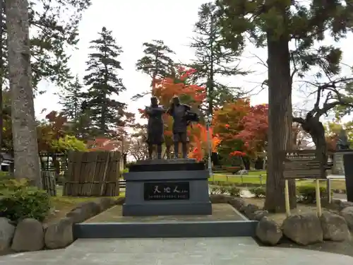 上杉神社の像