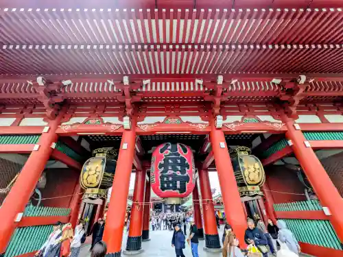 浅草寺の{uncategorized: "未分類", other: "その他", undefined: "問題あり", building: "その他建物", grave: "お墓", sacred_gate: "鳥居", guardian: "狛犬", statue: "像", buddha: "仏像", history: "歴史", nature: "自然", garden: "庭園", animal: "動物", pagoda: "塔", temizu: "手水舎", mountain_gate: "山門・神門", sanctuary: "本殿・本堂", subordinate: "末社・摂社", art: "芸術", scenery: "景色", jizo: "地蔵", ema: "絵馬", goshuin: "御朱印", omikuji: "おみくじ", items: "授与品その他", amulet: "お守り", goshuincho: "御朱印帳", eats: "食事", festival: "お祭り", votive_dance: "神楽", shichigosan: "七五三参", wedding: "結婚式", experience: "体験その他", initially: "初詣", around: "周辺", anti_infection: "感染症対策"}