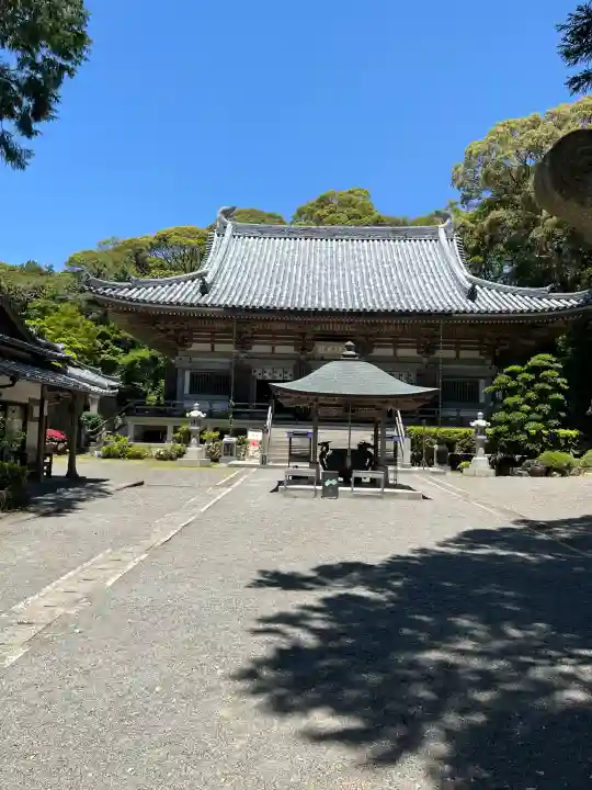 金剛頂寺の{uncategorized: "未分類", other: "その他", undefined: "問題あり", building: "その他建物", grave: "お墓", sacred_gate: "鳥居", guardian: "狛犬", statue: "像", buddha: "仏像", history: "歴史", nature: "自然", garden: "庭園", animal: "動物", pagoda: "塔", temizu: "手水舎", mountain_gate: "山門・神門", sanctuary: "本殿・本堂", subordinate: "末社・摂社", art: "芸術", scenery: "景色", jizo: "地蔵", ema: "絵馬", goshuin: "御朱印", omikuji: "おみくじ", items: "授与品その他", amulet: "お守り", goshuincho: "御朱印帳", eats: "食事", festival: "お祭り", votive_dance: "神楽", shichigosan: "七五三参", wedding: "結婚式", experience: "体験その他", initially: "初詣", around: "周辺", anti_infection: "感染症対策"}