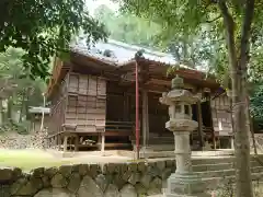 巓神社の本殿