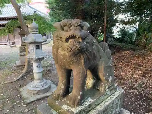 八幡神社の狛犬