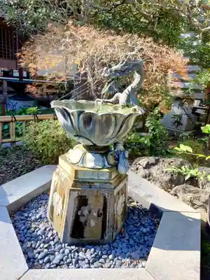 成就院の手水舎