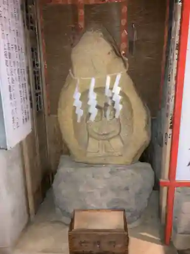 大山阿夫利神社の{uncategorized: "未分類", other: "その他", undefined: "問題あり", building: "その他建物", grave: "お墓", sacred_gate: "鳥居", guardian: "狛犬", statue: "像", buddha: "仏像", history: "歴史", nature: "自然", garden: "庭園", animal: "動物", pagoda: "塔", temizu: "手水舎", mountain_gate: "山門・神門", sanctuary: "本殿・本堂", subordinate: "末社・摂社", art: "芸術", scenery: "景色", jizo: "地蔵", ema: "絵馬", goshuin: "御朱印", omikuji: "おみくじ", items: "授与品その他", amulet: "お守り", goshuincho: "御朱印帳", eats: "食事", festival: "お祭り", votive_dance: "神楽", shichigosan: "七五三参", wedding: "結婚式", experience: "体験その他", initially: "初詣", around: "周辺", anti_infection: "感染症対策"}