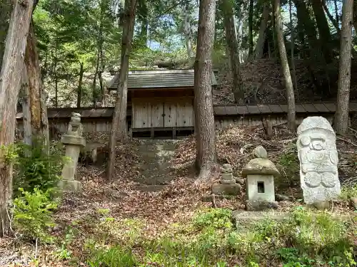 八代神明宮の{uncategorized: "未分類", other: "その他", undefined: "問題あり", building: "その他建物", grave: "お墓", sacred_gate: "鳥居", guardian: "狛犬", statue: "像", buddha: "仏像", history: "歴史", nature: "自然", garden: "庭園", animal: "動物", pagoda: "塔", temizu: "手水舎", mountain_gate: "山門・神門", sanctuary: "本殿・本堂", subordinate: "末社・摂社", art: "芸術", scenery: "景色", jizo: "地蔵", ema: "絵馬", goshuin: "御朱印", omikuji: "おみくじ", items: "授与品その他", amulet: "お守り", goshuincho: "御朱印帳", eats: "食事", festival: "お祭り", votive_dance: "神楽", shichigosan: "七五三参", wedding: "結婚式", experience: "体験その他", initially: "初詣", around: "周辺", anti_infection: "感染症対策"}