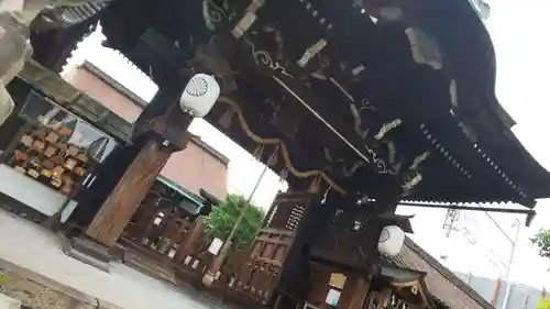六孫王神社の山門・神門