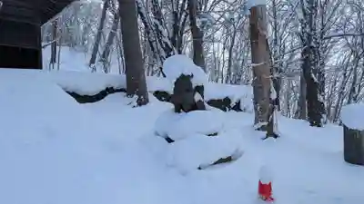旭山稲荷金刀比羅神社の狛犬