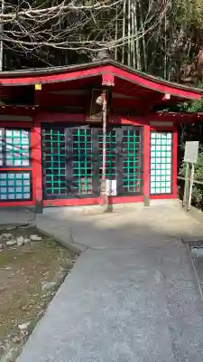 紅石稲荷神社の{uncategorized: "未分類", other: "その他", undefined: "問題あり", building: "その他建物", grave: "お墓", sacred_gate: "鳥居", guardian: "狛犬", statue: "像", buddha: "仏像", history: "歴史", nature: "自然", garden: "庭園", animal: "動物", pagoda: "塔", temizu: "手水舎", mountain_gate: "山門・神門", sanctuary: "本殿・本堂", subordinate: "末社・摂社", art: "芸術", scenery: "景色", jizo: "地蔵", ema: "絵馬", goshuin: "御朱印", omikuji: "おみくじ", items: "授与品その他", amulet: "お守り", goshuincho: "御朱印帳", eats: "食事", festival: "お祭り", votive_dance: "神楽", shichigosan: "七五三参", wedding: "結婚式", experience: "体験その他", initially: "初詣", around: "周辺", anti_infection: "感染症対策"}